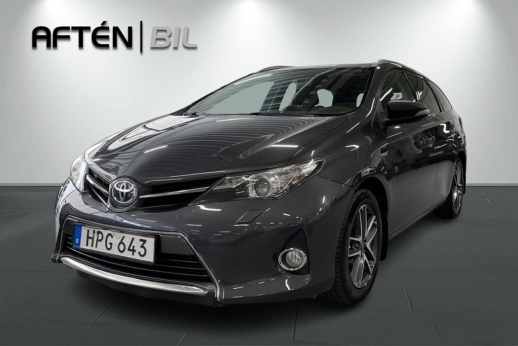 Toyota Auris Touring Sports Hybrid 1.8 / M-Värmare 