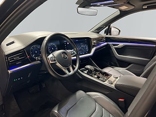 Volkswagen Touareg 3.0 V6 TDI 4M R-Line Luft Drag Dvärm Night vision HuD Pano S&V