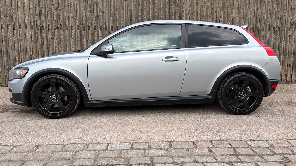 Volvo C30 T5 Summum|Automat|DynAudio|17tum R|Endast 1000kr i mån