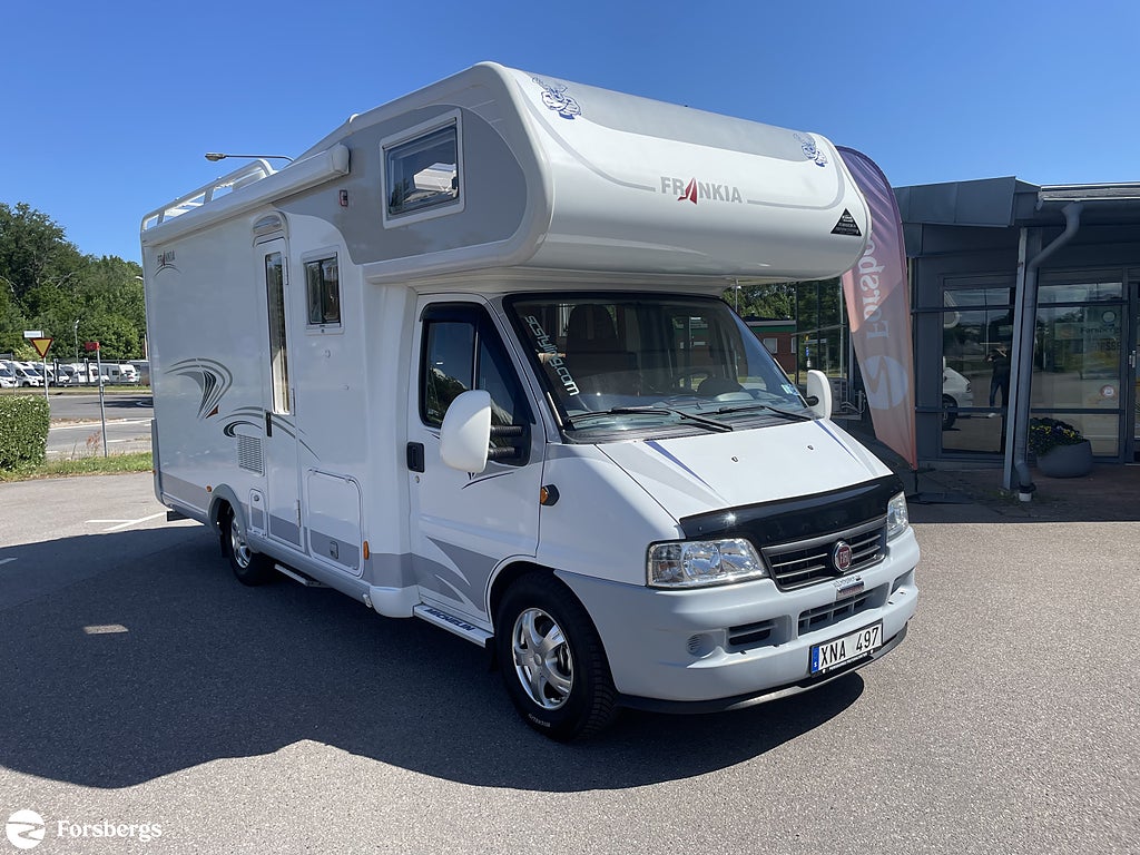 Frankia A 670 ED, Trevlig familjebil med smarta lösningar.