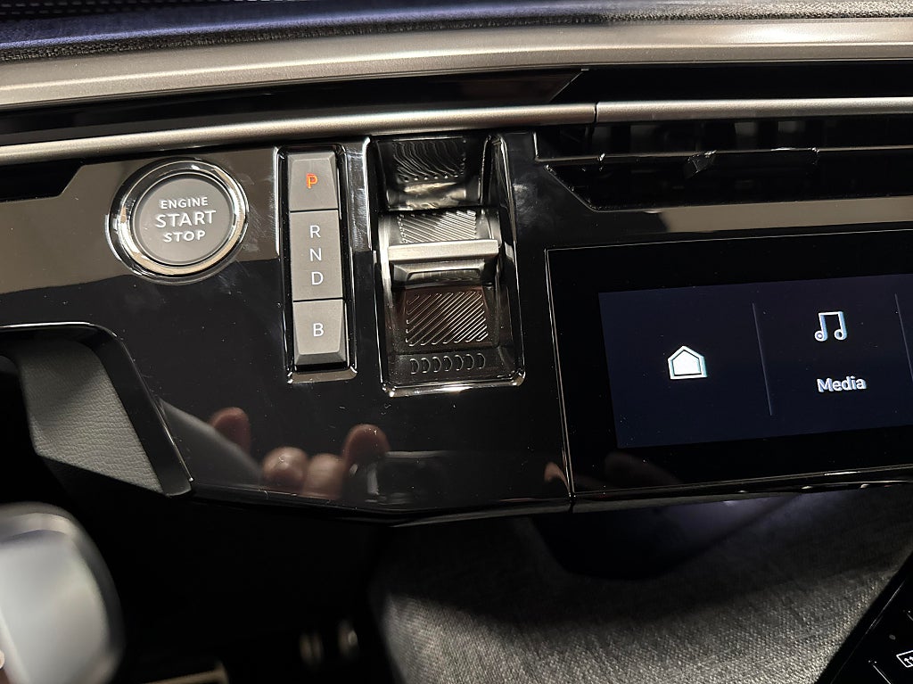 Peugeot 5008 Plug-In Hybrid e-DSC Drag/Demo – bild 13