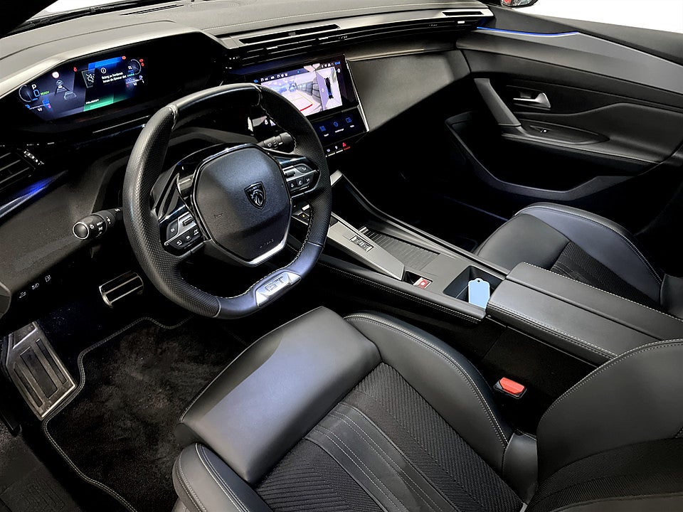 Bild på Peugeot 408 GT PHEV Aut CARPLAY P-SENSORER 225hk