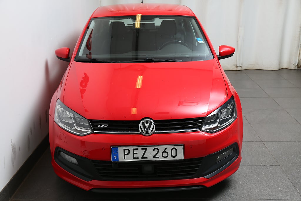 Volkswagen Polo 1,2 TSI 90hk R-Line 5D Motorvärmare 2017