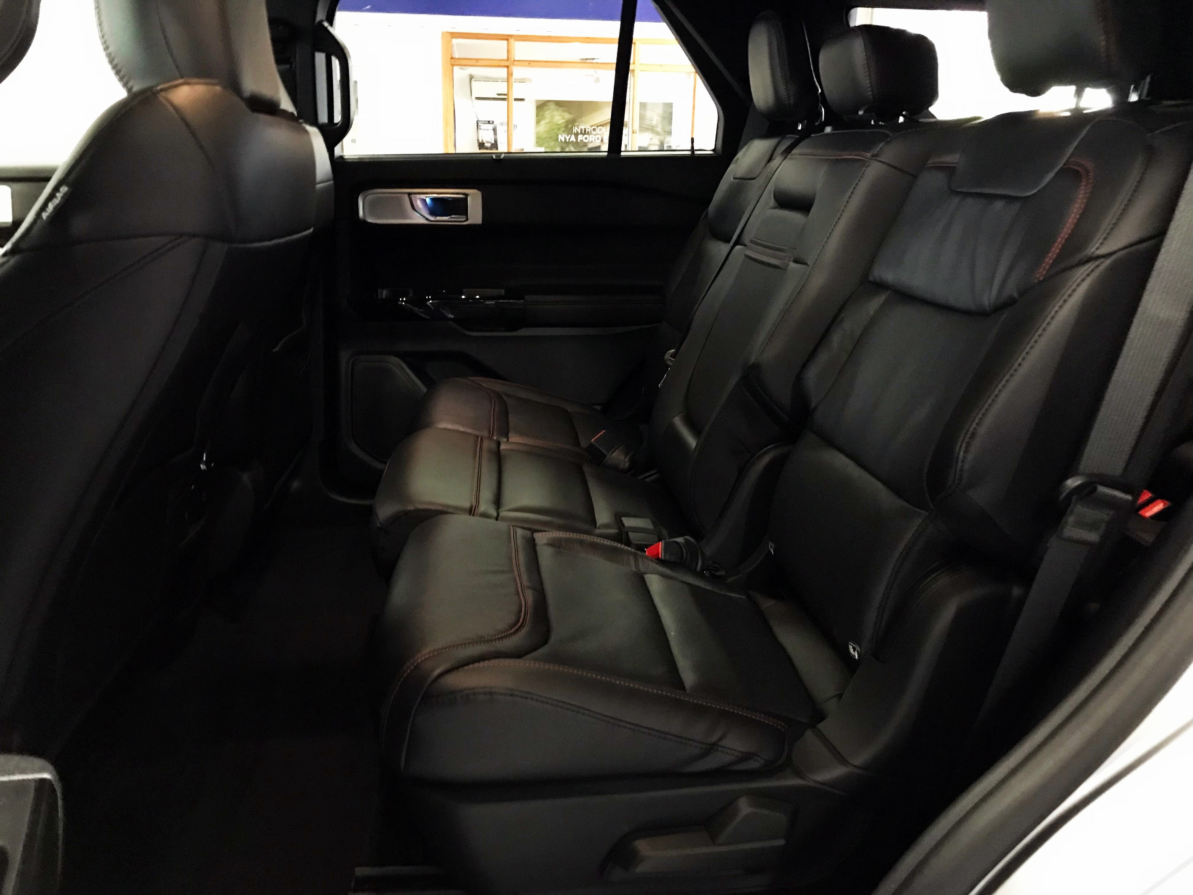 Ford Explorer 2021, photo 6/46