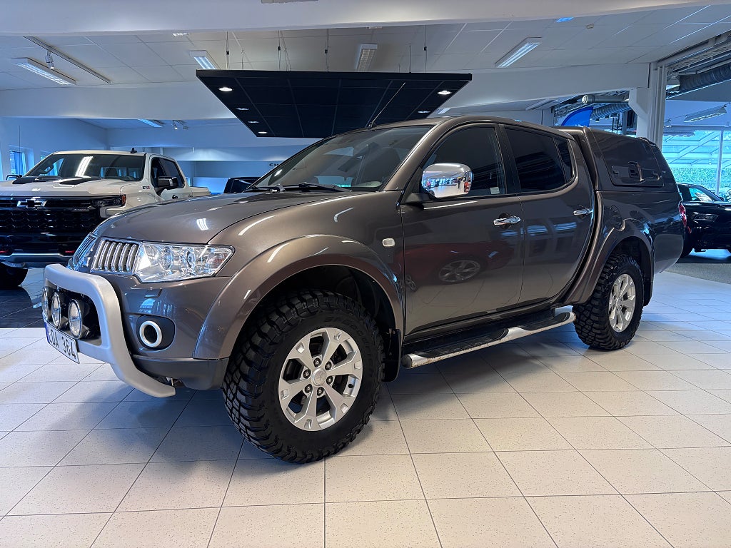 Mitsubishi L200 Dubbelhytt 2.5 4x4 Automat