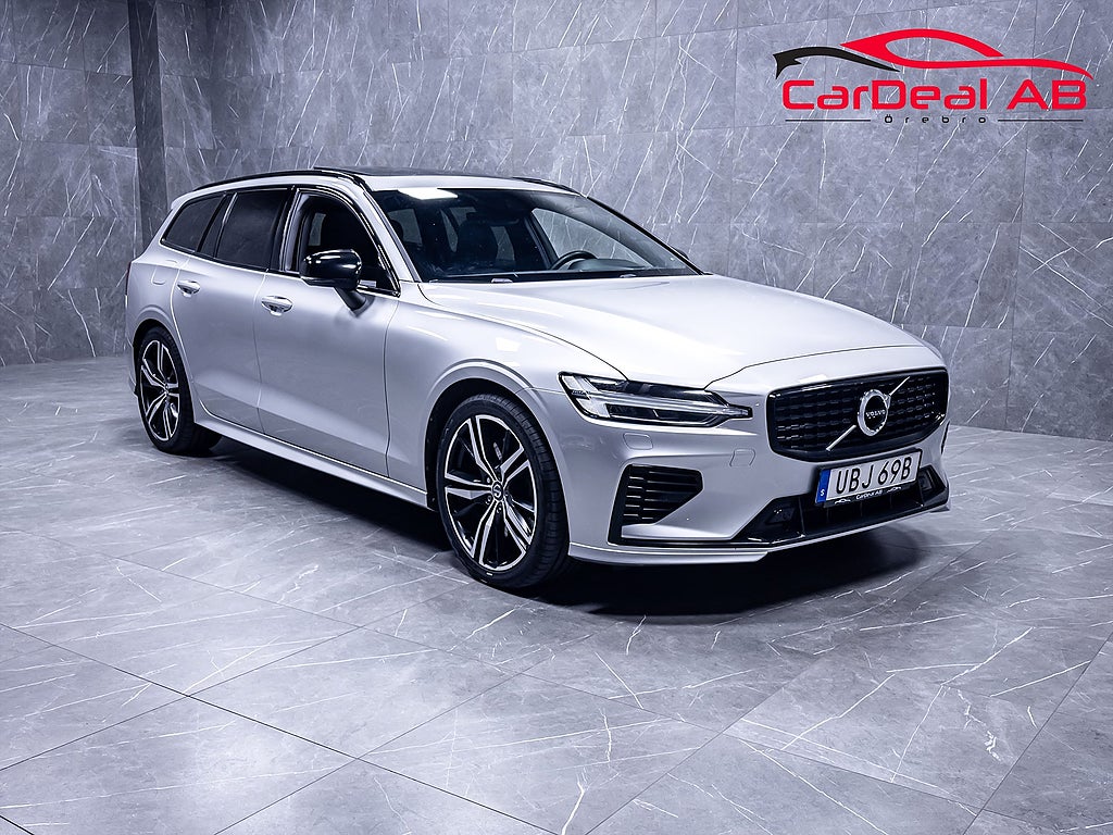 Volvo V60 Recharge T8 AWD 392hk R-Design Pano HUD Kamera MOMS