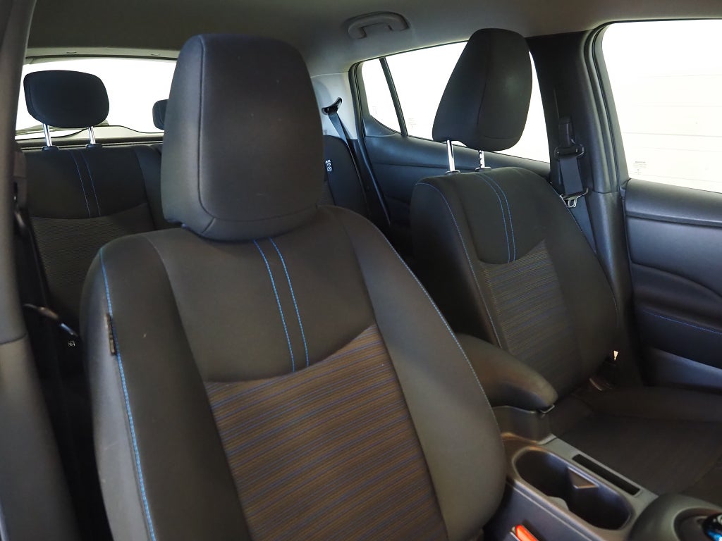 Nissan Leaf 40 kWh 150hk Acenta |Backkamera| Rattvärme | 2023