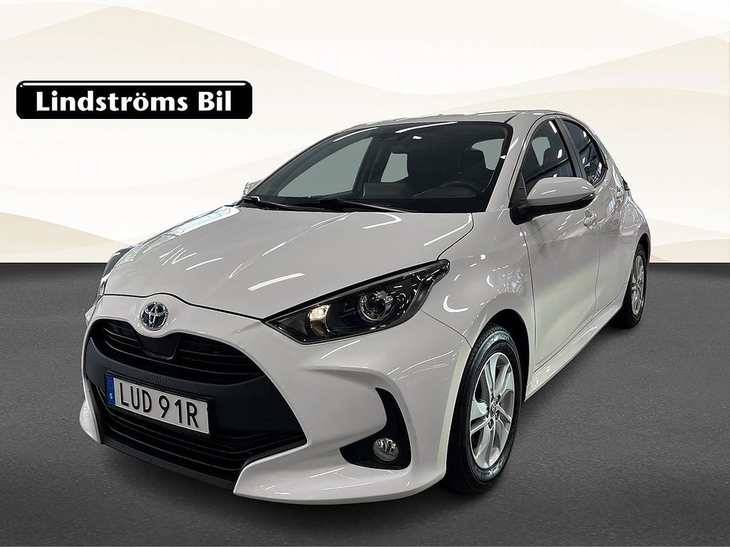 Toyota Yaris Hybrid Active 1.5 116hk S-Hjul Moms