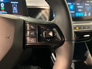MG 3 Hybrid+ Luxury Metallic 360° GPS Pvärm S/V-hjul MOMS