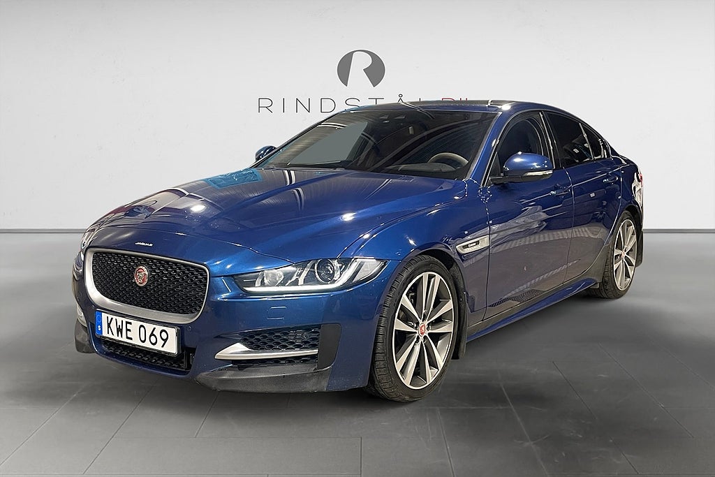 Jaguar XE 20d 180 HK AUT R-SPORT DRAG D-VÄRM NAVI B-KAMERA NYSERV