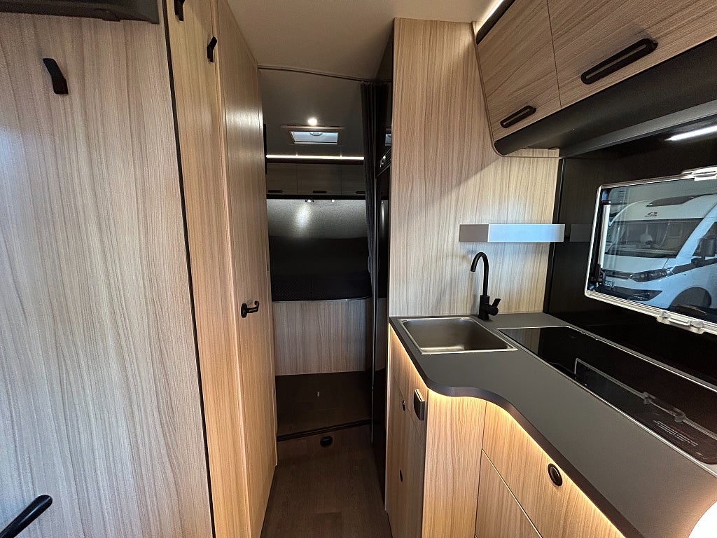 Sun Living s 72 DC / Clesana / Hyd-stöd / Aut / Taksäng - Sun Living