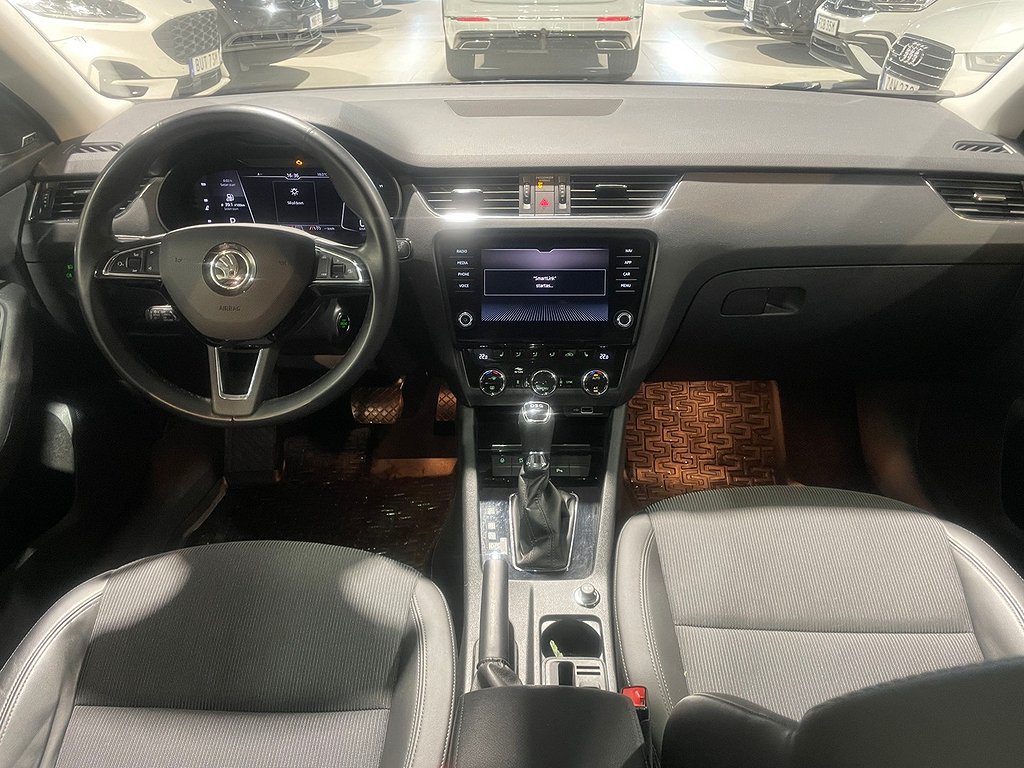 Skoda Octavia 1.5 PREMIUM | STYLE | VÄRMARE | PANO | DRAG 2019
