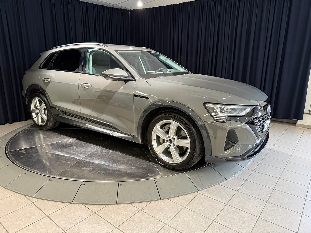 Audi q8-e-tron 2024 - miniatyr 8
