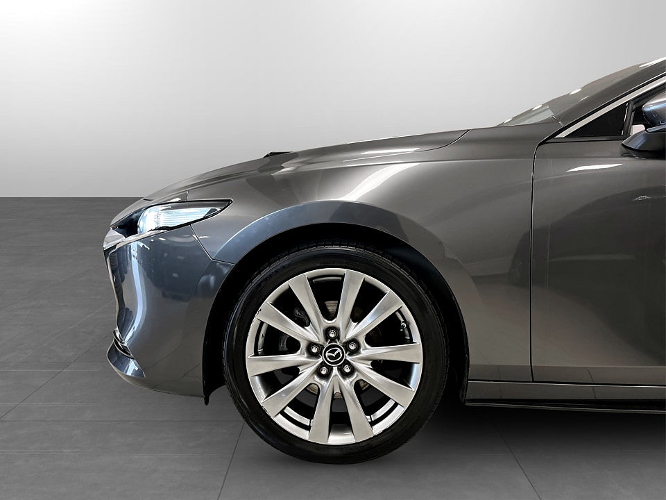 Bild på Mazda 3 Sky + Tech 2.0 e-SKYACTIV-X M 186hk Aut B-KAMERA NAVI