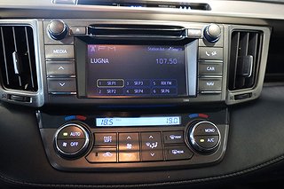 SUV Toyota RAV4 14 av 21