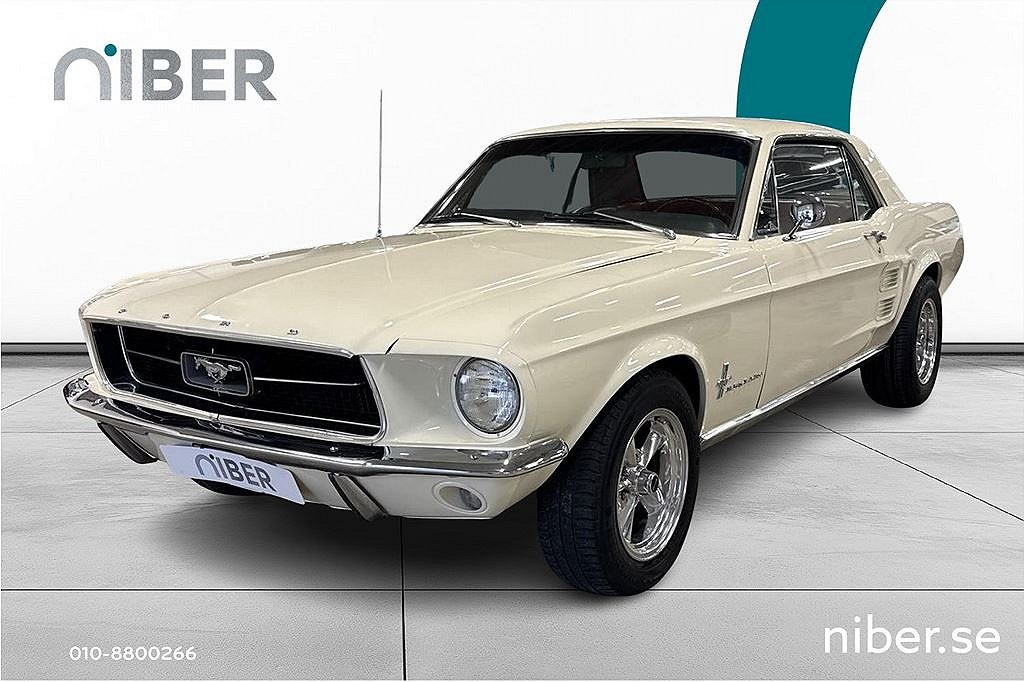 Ford Mustang Hardtop UNIK Ford Mustang Hardtop 4.7 V8, 203hk, renoverad motor