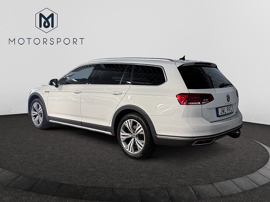 Volkswagen Passat Alltrack 2.0 TDI 4Motion Alltrack Dragk Adaptiv farth Värmare bild 3