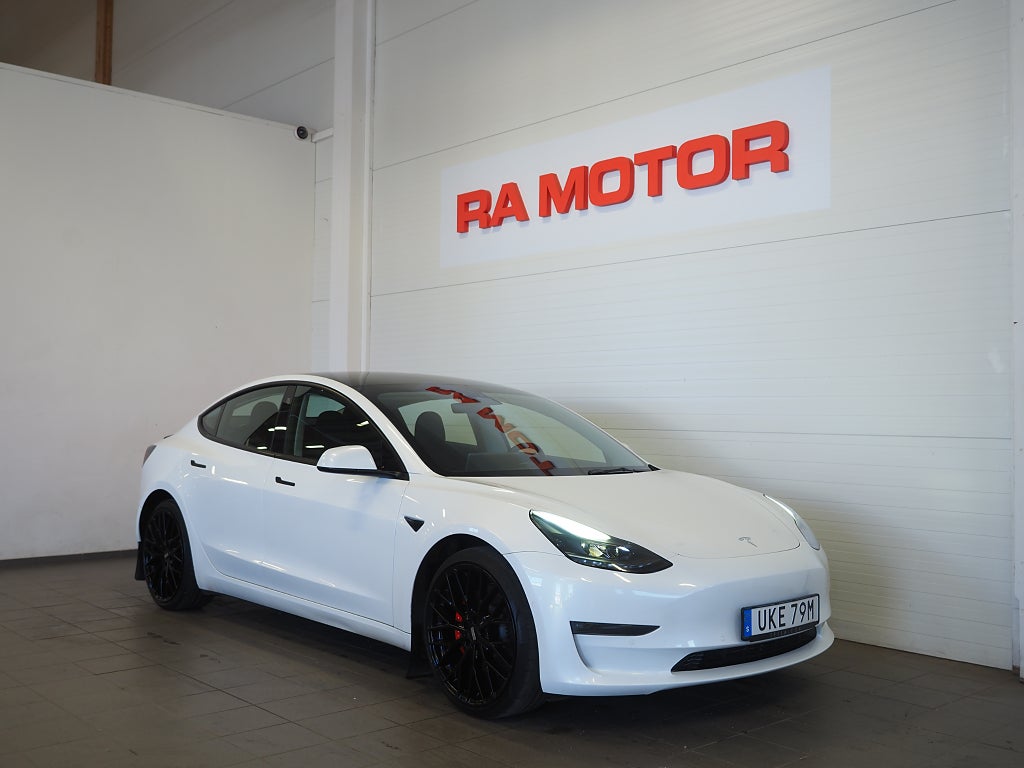 Tesla Model 3 Performance 510hk AWD | Panorama | Navi 2022