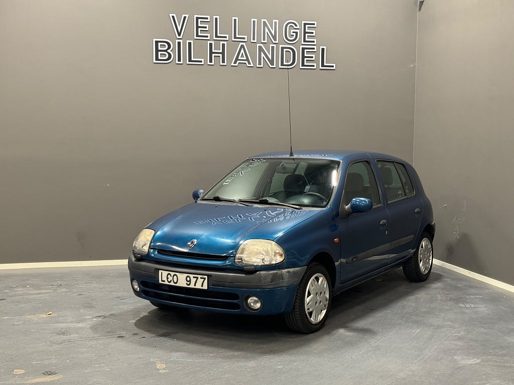 Renault Clio 5-dörrars Halvkombi 1.4
