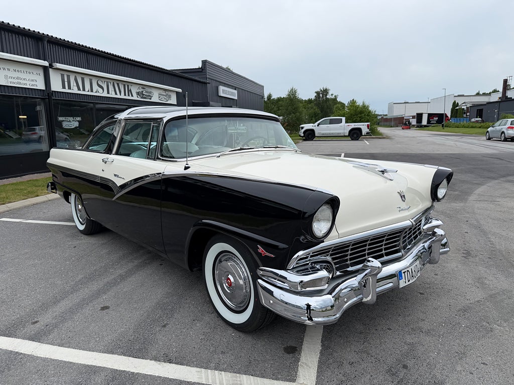 Ford Fairlane Crown Victoria 4.8 V8 Fordomatic