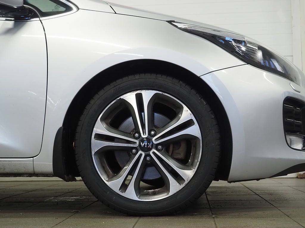 Kia Ceed cee'd_sw 1.6 CRDi GT-Line Nav B-Kam Drag 2016