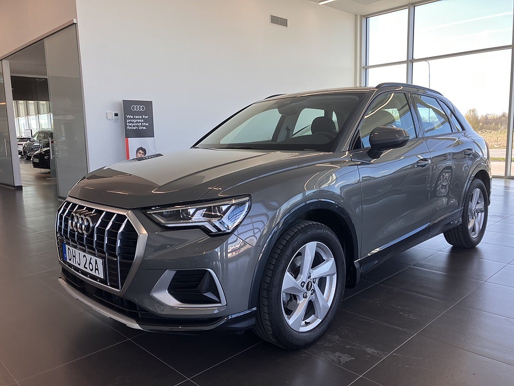 Audi Q3 35TSI 150HK S-TRONIC Alpin-pkt Navi