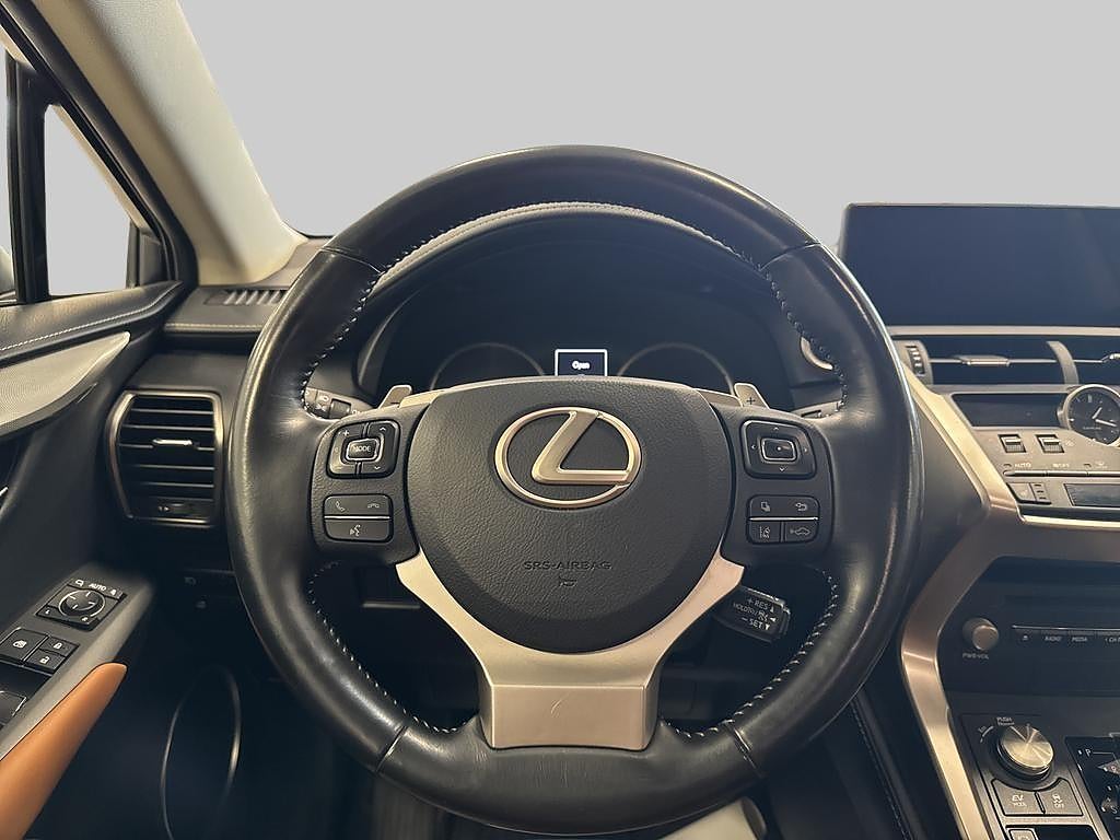 Lexus NX 2018 - miniatyr 10