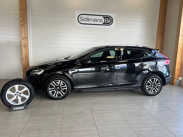 Volvo V40 Cross Country D3 Momentum V-hjul/Drag Dieselvärmare 