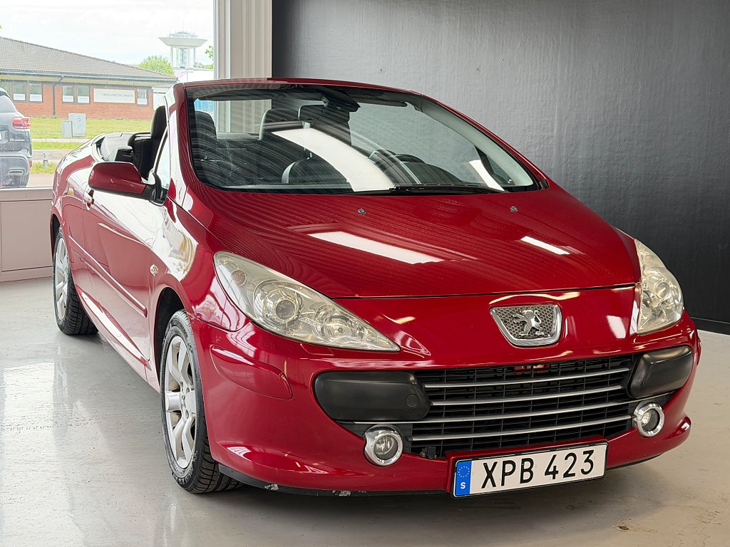 Peugeot 307 CC 2.0 140hk | Helskinn
