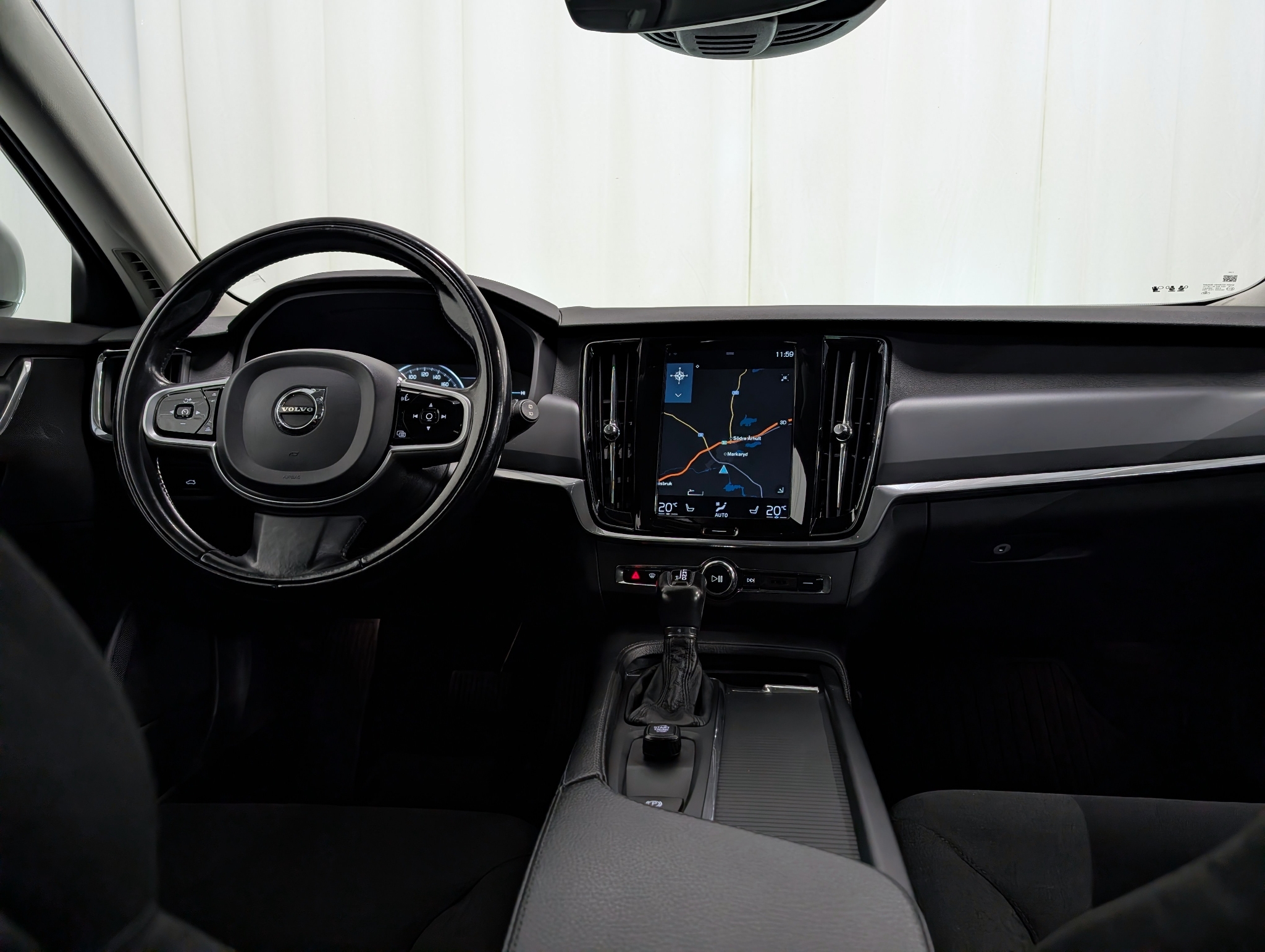 Volvo V90 D4 Geartronic 2018, photo 7/10