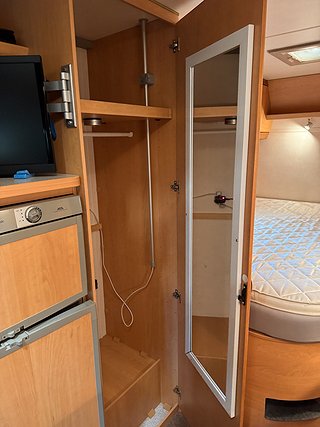 Husbil-halvintegrerad Eura Mobil P672 SB 13 av 18