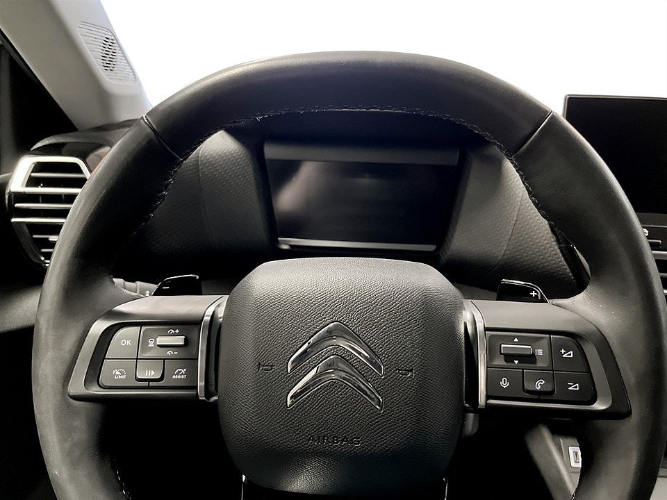 Bild på Citroën C4 Shine Exclusive 1.2 PT 155hk Aut - PANO, B-KAMERA