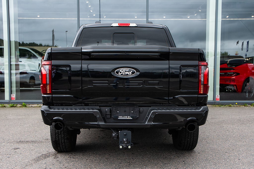 Ford F-150 Lariat Black Edition 5.0L V8 406 hk