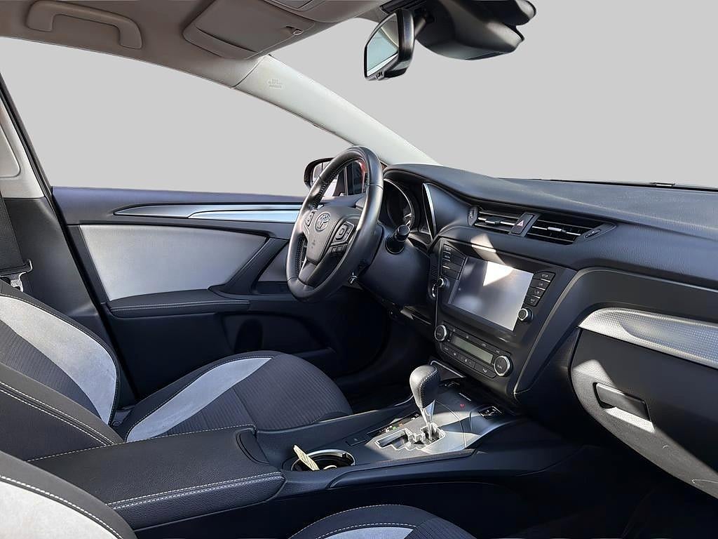 Toyota Avensis 2018 - miniatyr 6