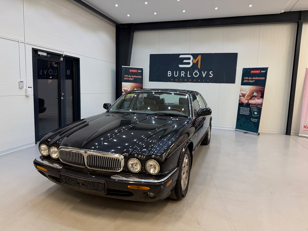 Jaguar XJ XJ 4.0 V8 ** Automat ** Taklucka ** Fullutrustat **