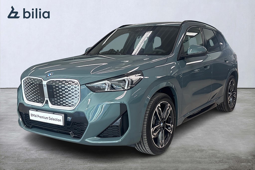 BMW iX1 xDrive 30 M-Sport Business | DEMOBIL | Drag | H&K | Akt