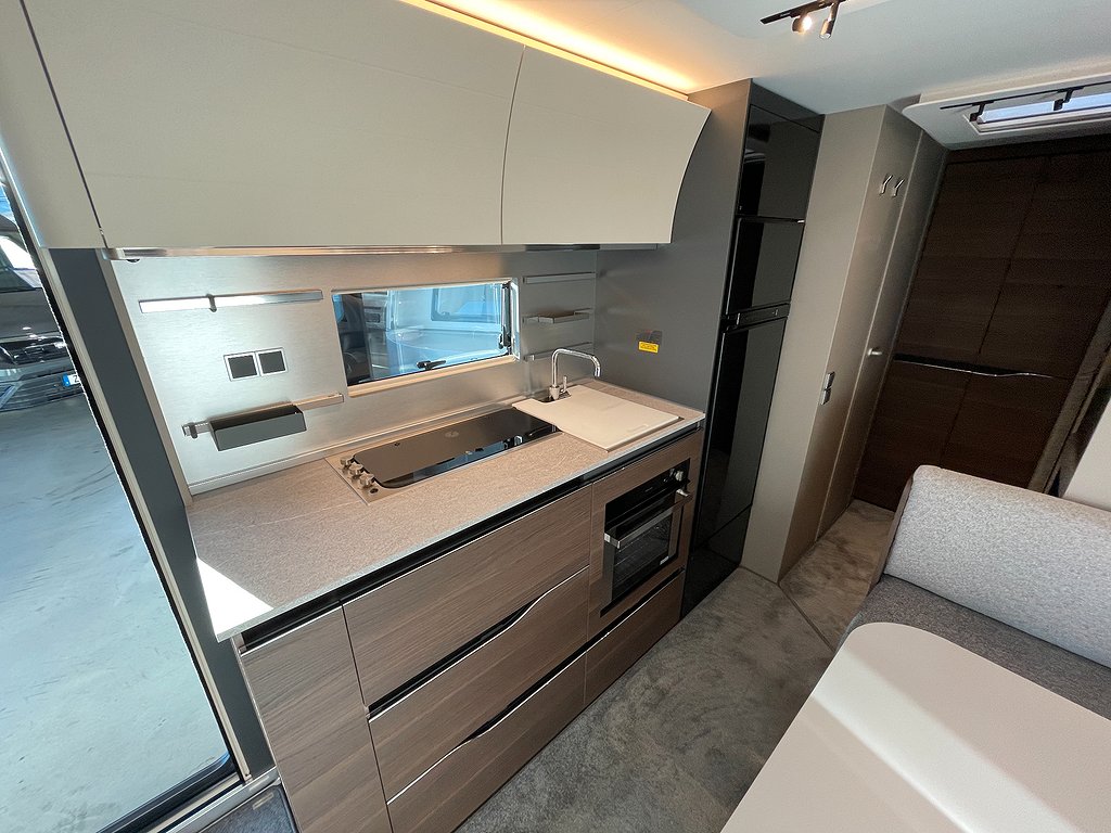 Adria Alpina 663 PT / Barnkammare / ALDE / Ugn / Queens-bed - Adria