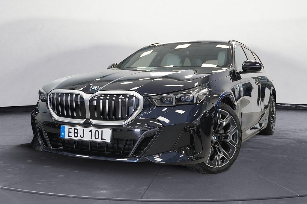 BMW 530e xDrive Touring M-Sport Business Edt Bowers Wilkins DAP 20 |