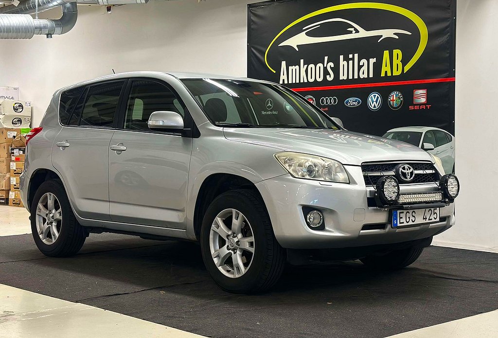 Toyota RAV4 2.0 VVT-i 4x4 *Ränta 3.95% **