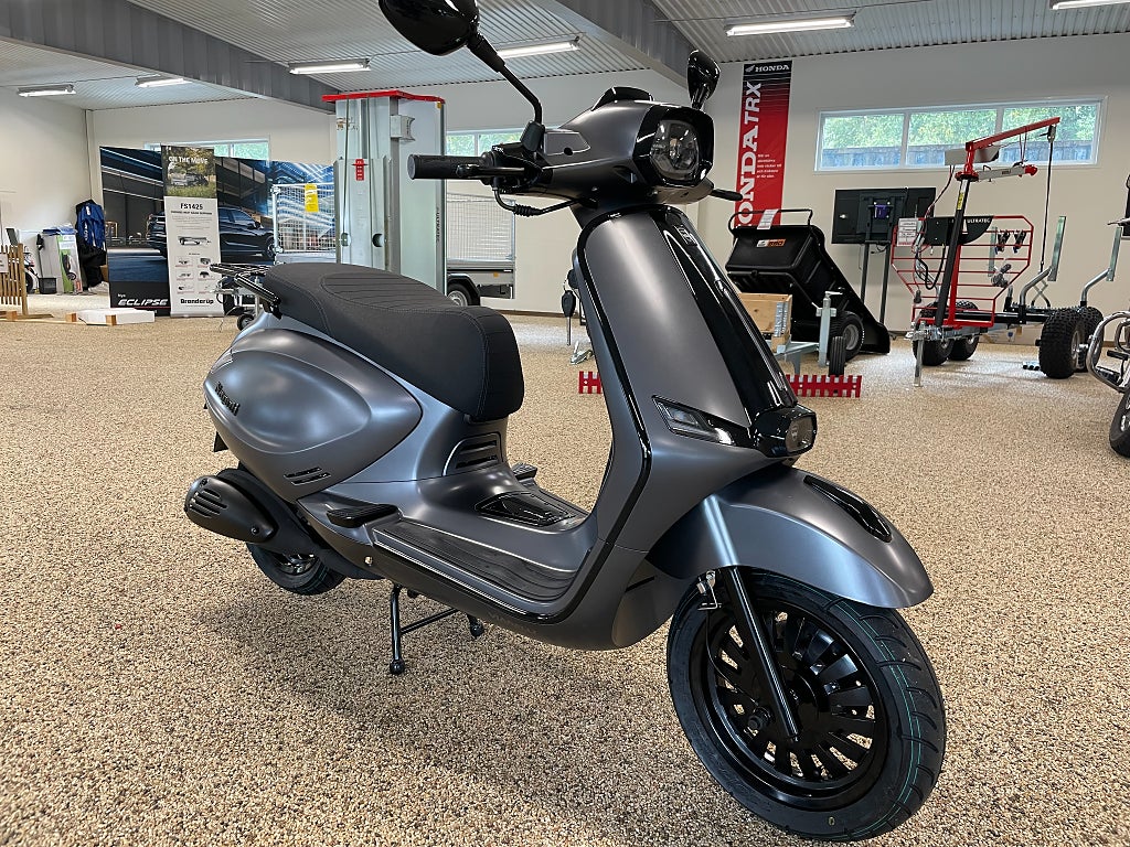 Viarelli Napoli klass 1  PREMIÄRERBJUDANDE - Spara 2000 kr