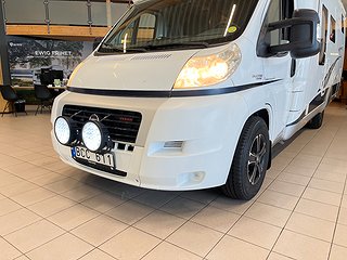 Husbil-halvintegrerad Hobby D 690 GELC 2 av 29
