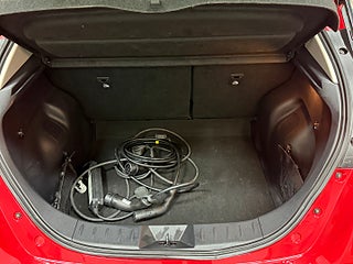 Halvkombi Nissan Leaf 23 av 23