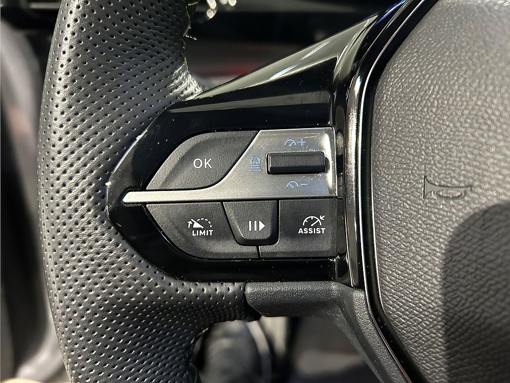 Bild på Peugeot 308 5D GT 1.2 PT 130hk Aut - BACKKAMERA, CARPLAY