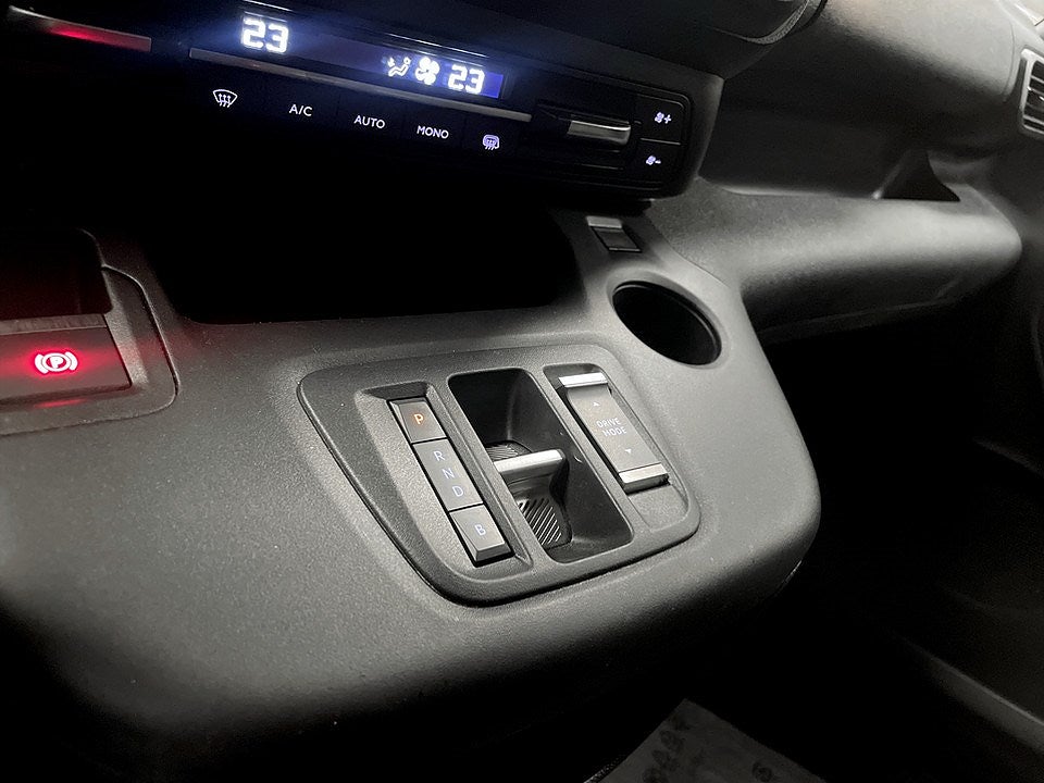 Bild på Peugeot e-Partner PRO+ Electric 50kWh L2 - DEMO