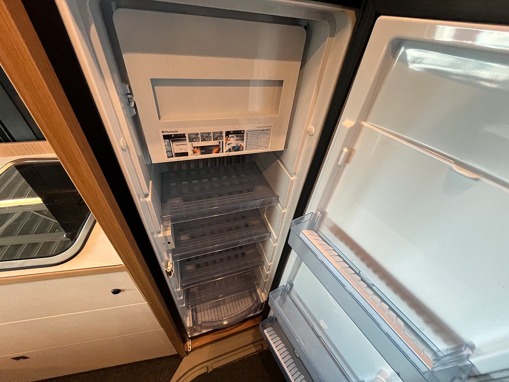Pössl Van / Drag / Automat 150hk / EL-Patron / Under 6m - Pössl