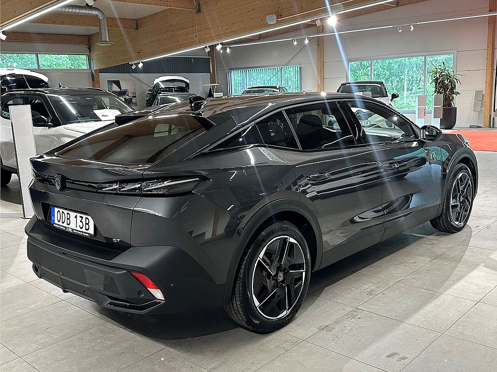 Bild på Peugeot 408 GT 1.2 PT 130hk Aut - B-KAMERA, CARPLAY