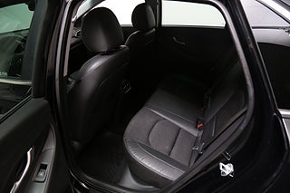 Halvkombi Hyundai i30 24 av 25