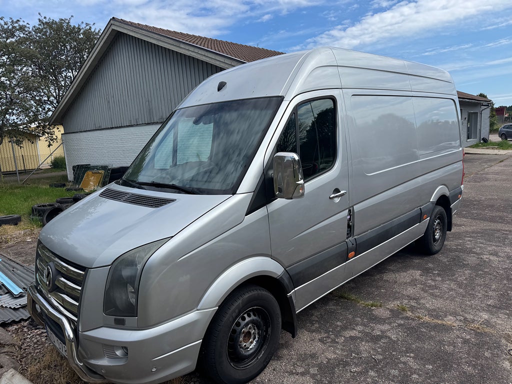 Volkswagen crafter 2.5tdi 35 drag hög modell ny besiktad 