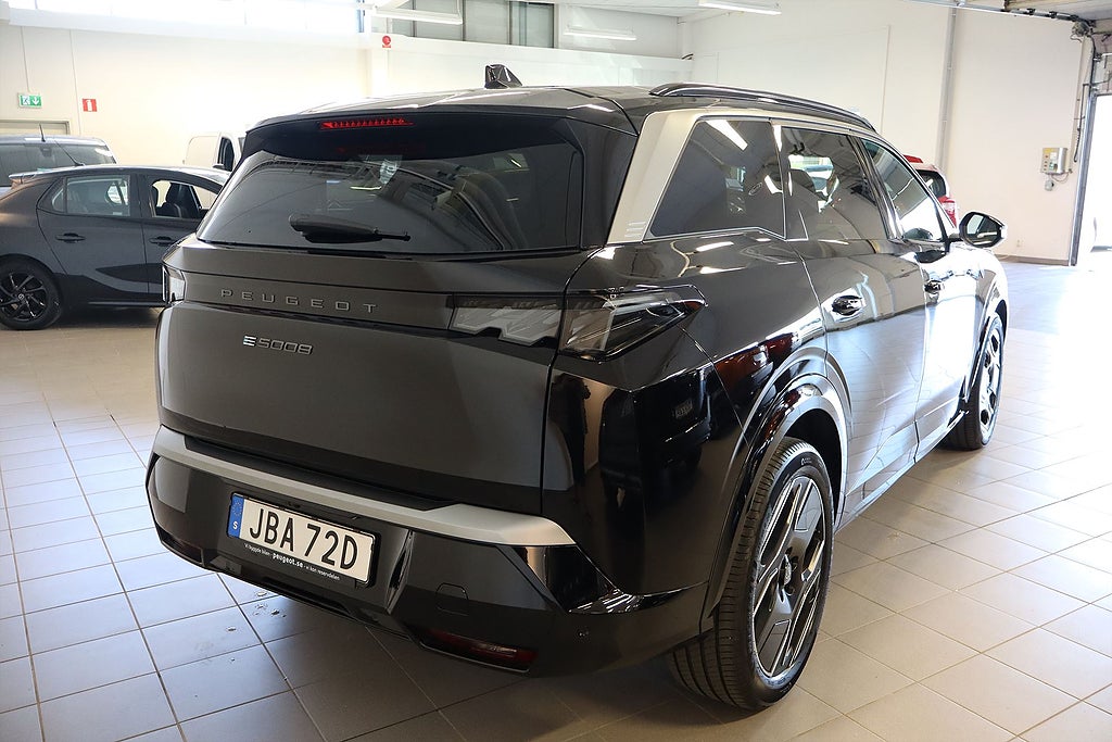 Bild på Peugeot E-5008 GT 214hk Aut - 7-SITS, 360-KAMERA, RATTVÄRME