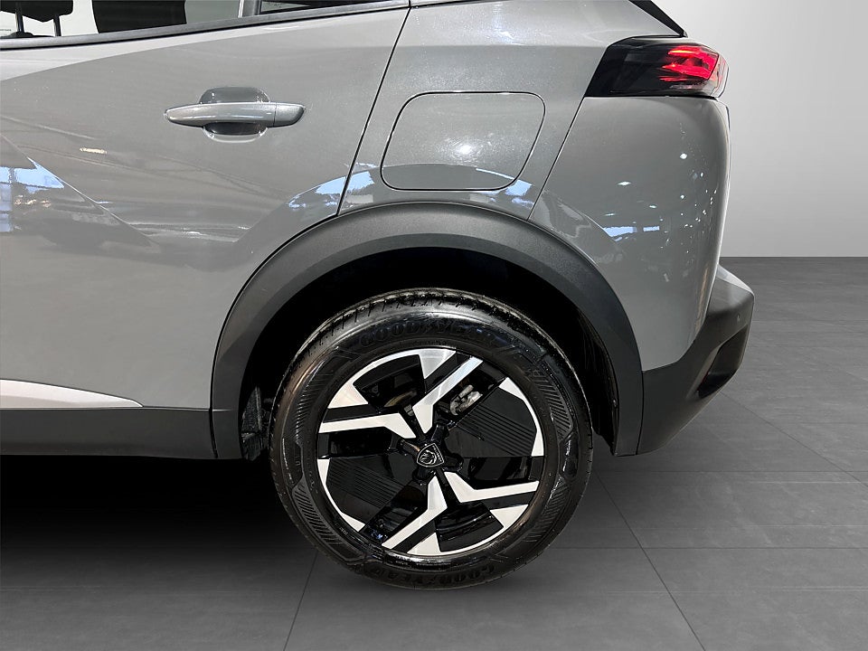 Bild på Peugeot 2008 Limited Edition 1.2 PT 131hk KAMPANJRÄNTA 3,99%